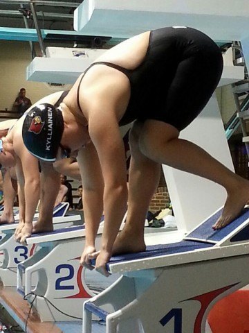 Tanja Kylliainen on the blocks at the 2013 SMU Classic before the 200 IM: where she put up her second nation-leading time in a span of about 10 minutes. (Photo: Gisselle Kohoyda)
