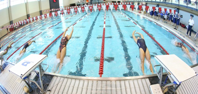 University of Houston Swimming and Diving Team (courtesy of Stephen Pinchback / UH Athletics Communications)