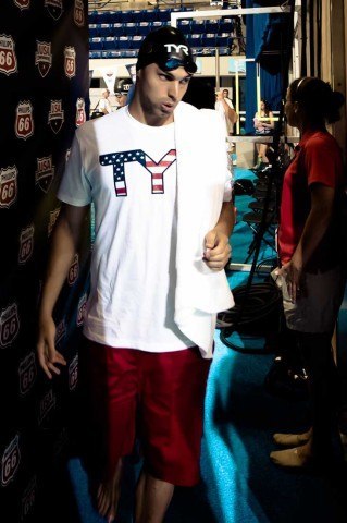 Ricky Berens heads out of for the finals in Inday (photo: Mike Lewis, Ola Vista Photography)