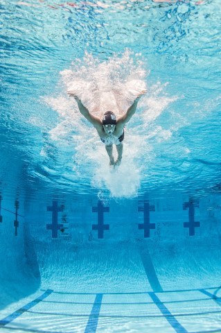 Hunter Hitchens, Irvine NovAquatics, national age group swimming standout (courtesy of Mike Lewis, olavistaphotography.com)