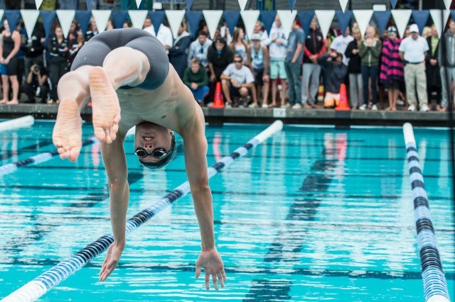 La Jolla High School Senior Zach Wallace in the finals of the 200 IM (photo: Mike Lewis, Ola Vista Photography)