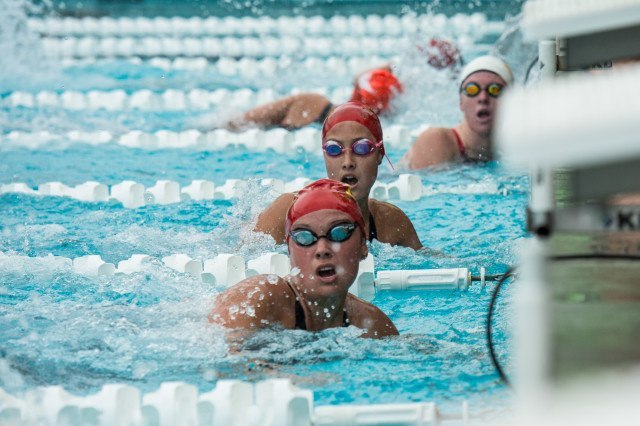 fast finish (photo: Mike Lewis, Ola Vista Photography)