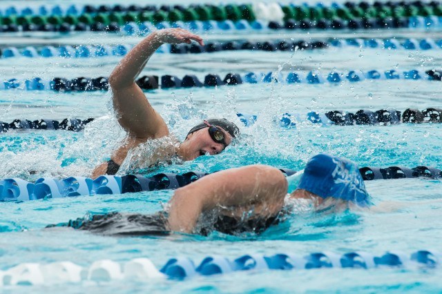 West Hills High School Nowaski in the 200 free (photo: Mike Lewis, Ola Vista Photography)