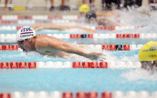 Ryan Lochte made his return to competition after taking a few weeks off to deal with ongoing knee pain on Friday morning. He swam