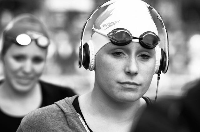 Canada's Gene Robertson gets in the zone before stepping on the blocks (photo: Mike Lewis, Ola Vista Photography)