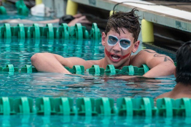 Todd Owen was one of several swimmers to donned face paint for the finals (photo: Mike Lewis, Ola Vista Photography)
