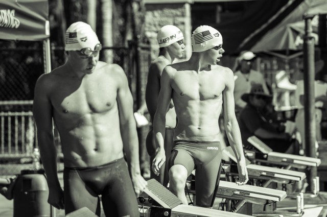 Sean Gieshop ready before the start of the 200 IM prelim heat (photo: Mike Lewis, Ola Vista Photography)