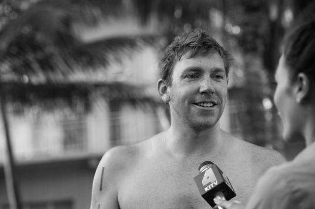 Trent Grimsey talks to reporter before the race (photo: Mike Lewis, Ola Vista Photography)