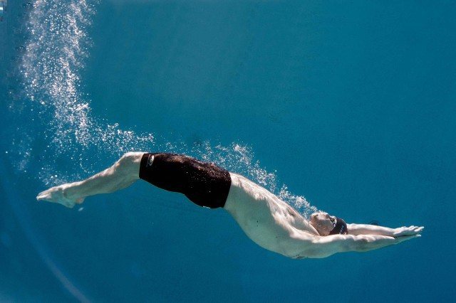 Got a chance to work with David Plummer for a shoot for BlueSeventy. David is great to work with and we had a fun time squeezing in some shooting during one of his off days last spring (photo: Mike Lewis, Ola Vista Photography)