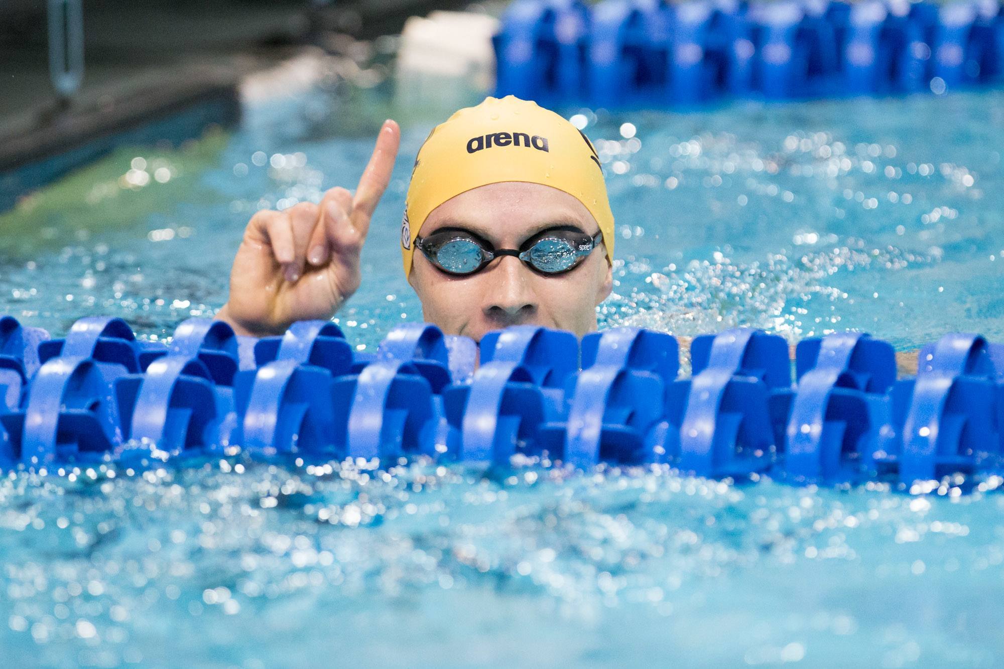 He am swimming. Плавание спринт. Свиммер. College swimmers. Going to the swimming.