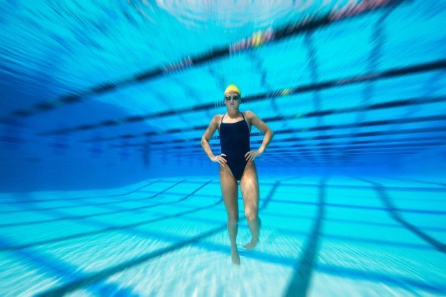 underwater swimming photograph