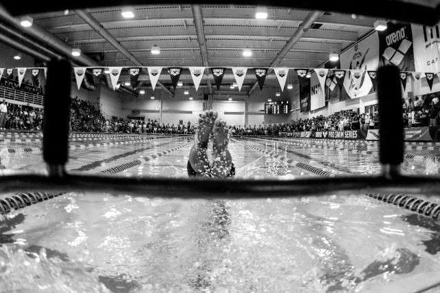 Junya Koga off in the backstroke (photo: Mike Lewis, Ola Vista Photography)