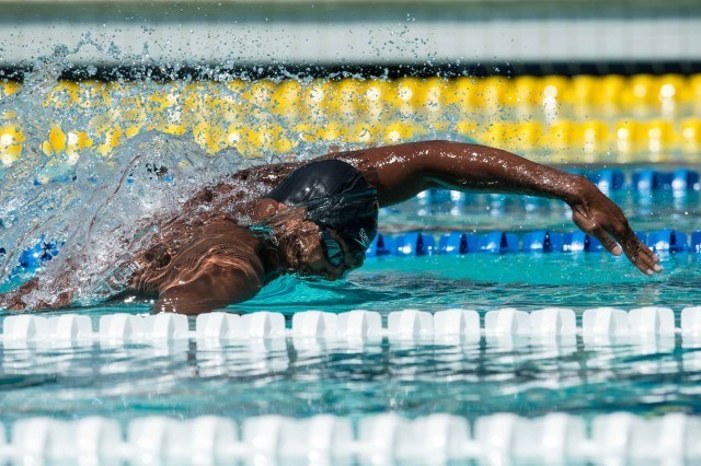 Cullen Jones 100 free prelims Santa Clara (photo: Mike Lewis, Ola Vista Photography)