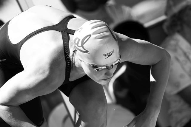 Elizabeth Pelton prelims 100 free 2015 Santa Clara Pro Swim (photo: Mike Lewis, Ola Vista Photography)