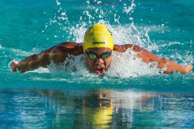 Justin Lynch in the final of the 100 fly (photo: Mike Lewis, Ola Vista Photography)