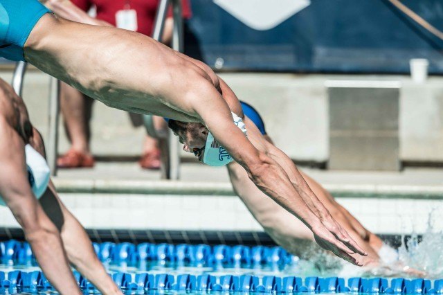 Michael Phelps in the 200 free prelims in Santa Clara (photo: Mike Lewis, Ola Vista Photography)