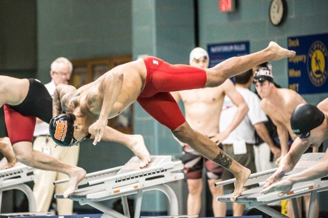 Olympian Roy Burch racing for the first time following his knee injury (photo: Mike Lewis, Ola Vista Photography)