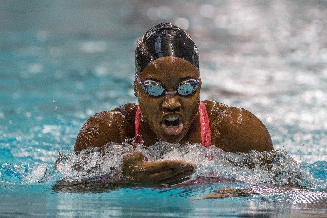 Simone Manuel in the prelims of the 200IM (photo: Mike Lewis)