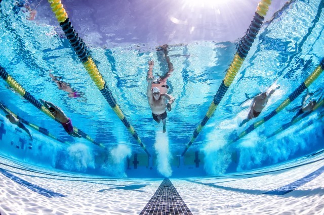 Ryan Lochte in the heats of the 200 freestyle at the 2015 Pro Swim Series stop in Mesa Arizona (photo: Mike Lewis)