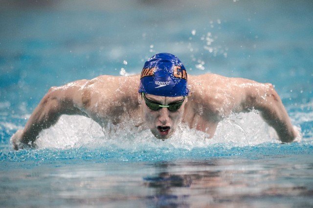 Dan Wallace in the prelims of the 200 IM in Austin Texas (photo: Mike Lewis)