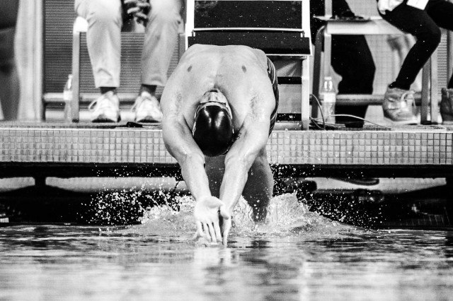 Matt Grevers prelims 100 backstrokee Ausin Texas (photo: Mike Lewis)