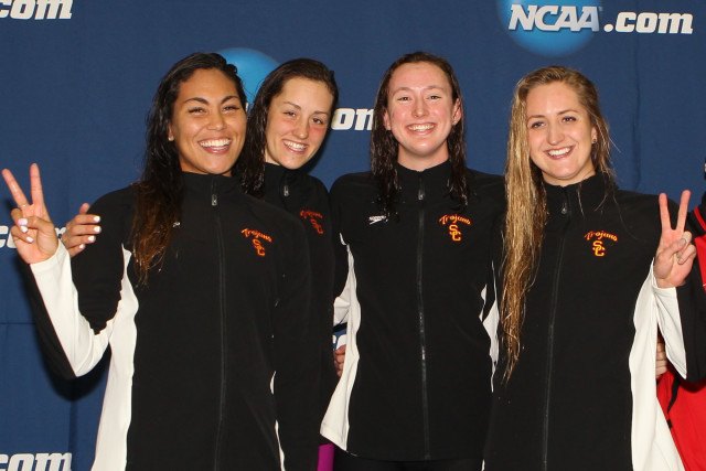 400 free relay award USC_TB1_9714