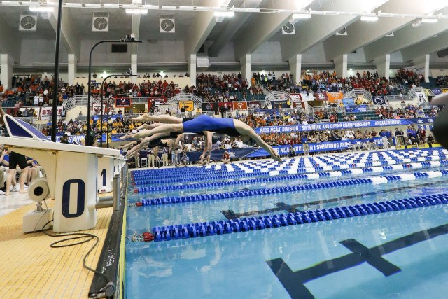 400 free relay start_TBX_5406