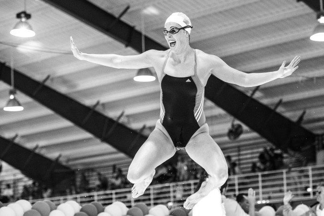 Allison Schmitt having a bit of fun in warm up at the Orlando Pro Swim Series (photo: Mike Lewis)
