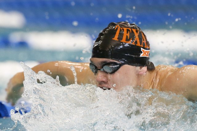 Joseph Schooling blew right past the 1:38s and to a 1:37.97 in the men's 200 fly final.
