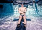 Caeleb Dressel just chillin' (photo: Mike Lewis)